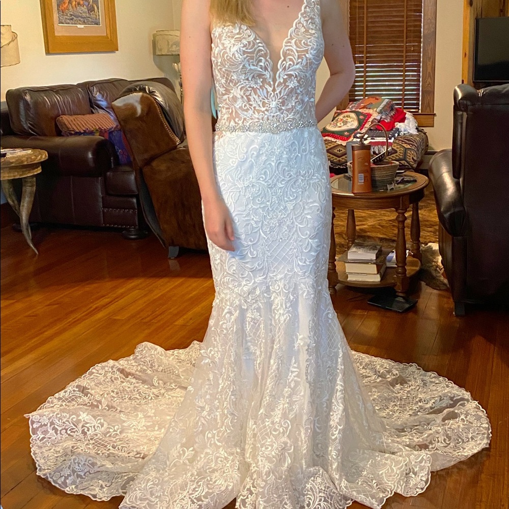 Wedding Dress (Ivory)